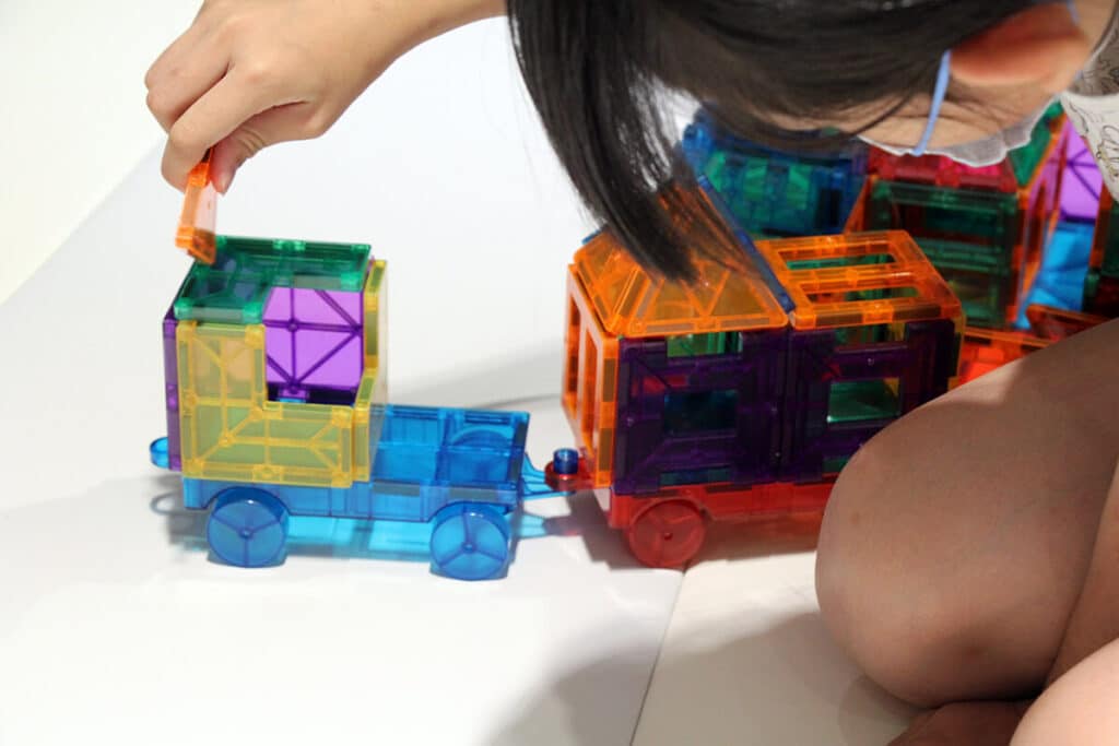 ScienceBaby磁力片 幼兒益智玩具推薦 steam教具 體驗4
